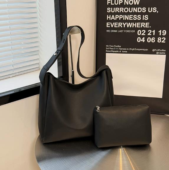 Women Bags 2026 Trends - กระเป๋าหนังแฟชั่นสำหรับผู้หญิง เทรนด์ปี 2026 กระเป๋าสะพายข้างขนาดใหญ่เรียบง่าย ความจุเยอะ กระเป๋าถือและกระเป๋าสะพายข้างสำหรับผู้หญิง