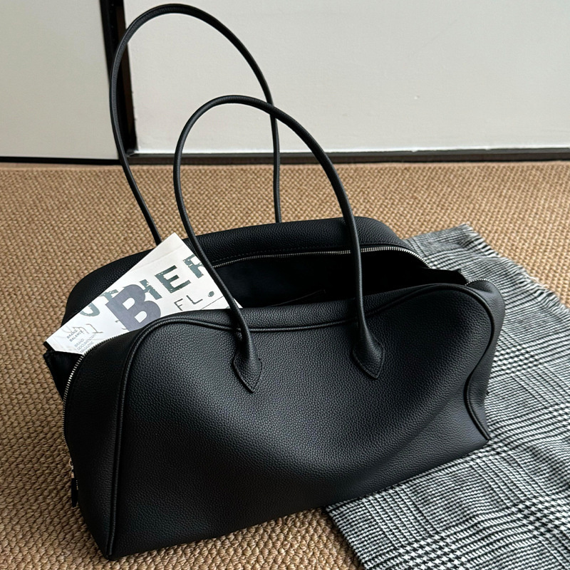 Women Bags 2026 Trends - กระเป๋าถือบอสตันหนังนุ่มสีดำ รุ่นใหม่ปี 2026 กระเป๋าสะพายไหล่ความจุขนาดใหญ่ระดับพรีเมียมสำหรับผู้หญิง