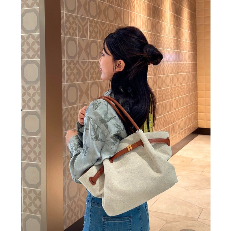 กระเป๋าถือทรงเกี๊ยวฮานะ ความจุ - Women Bags 2026 Trends บทวิจารณ์และราคา