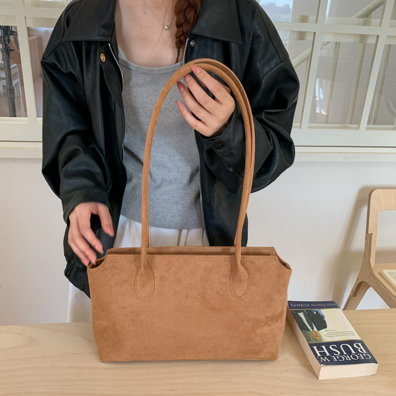 กระเป๋าหนังกลับสีน้ำตาลสไตล์วิ - Women Hand Bags For Office บทวิจารณ์และราคา